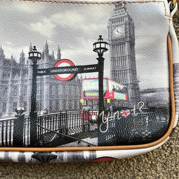 Shoulder Purse - Y Not Collections - Picture 4 of 5